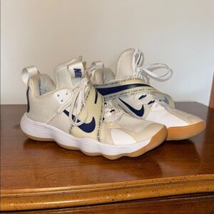 NIKE WMNS REACT HYPERSET 'BLUE VOID GUM' SIZE 10.5